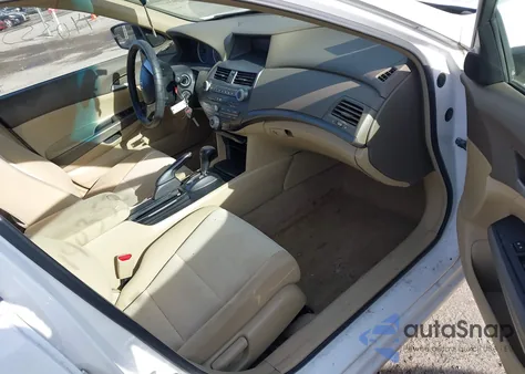 2009 Honda Accord 2.4 Lx z USA, uszkodzony, nr VIN 1HGCP26349A008729